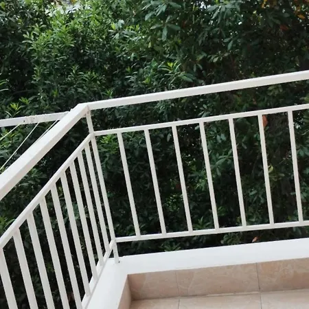 Popi Apartman *